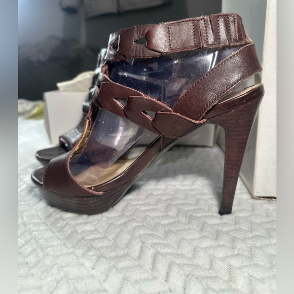 Women Elegant Ritz Brown Strappy Heels - Picture 5 of 5